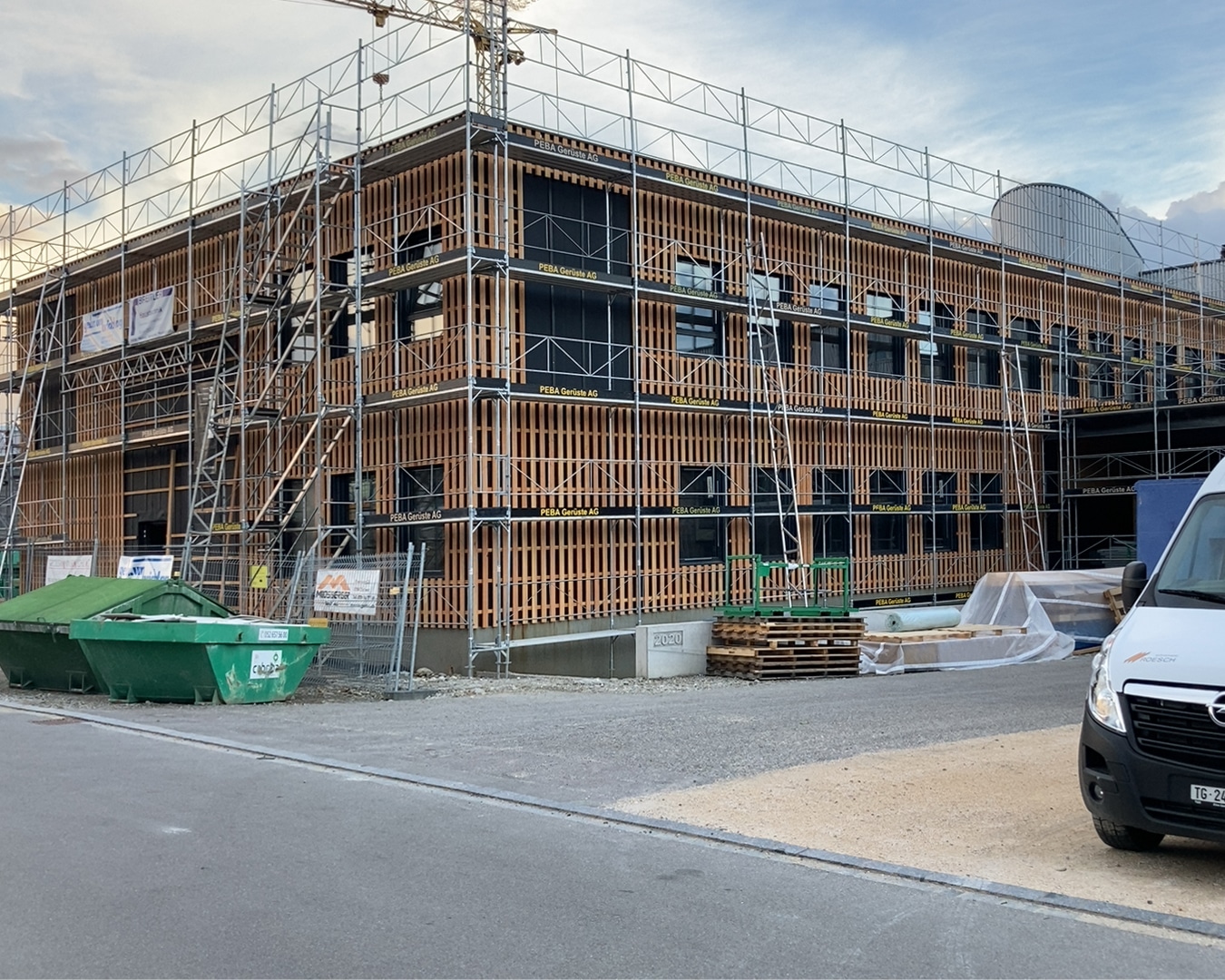31. August 2020: Nordwestfassade «Douglasie-Holzkleid»