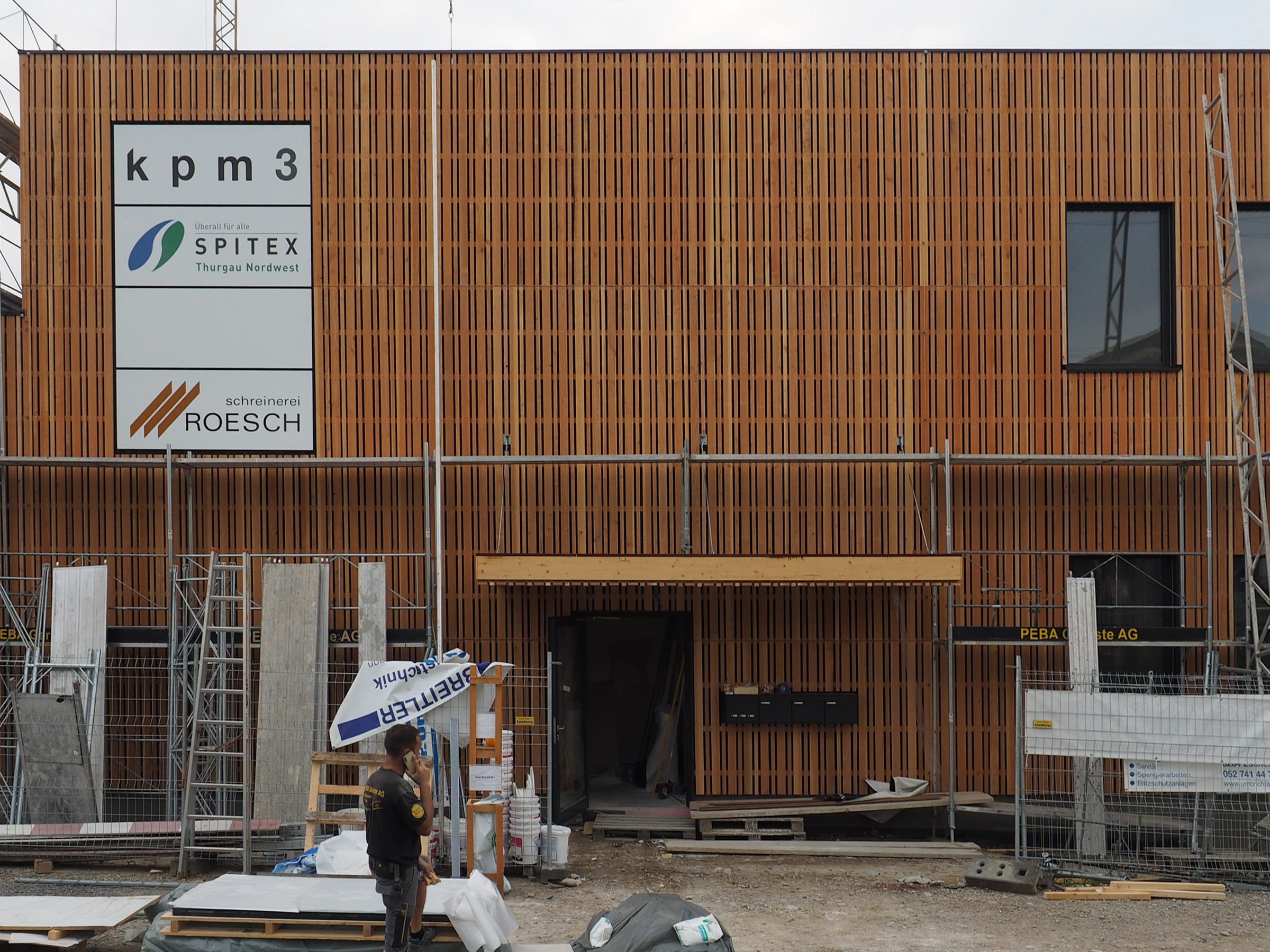 22. September 2020: Nordostfassade mit Eingang