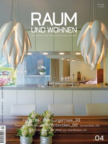 Titelseite Raum und Wohnen Nr. 4/10: Blick in die Küche vom Haus Optiker